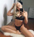 kendi-evinde-gorusen-mersin-bayan-escort